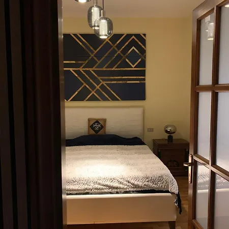 Elite - Urban Chic & Terrace Apartman