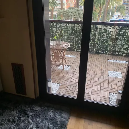 Elite - Urban Chic & Terrace Apartman