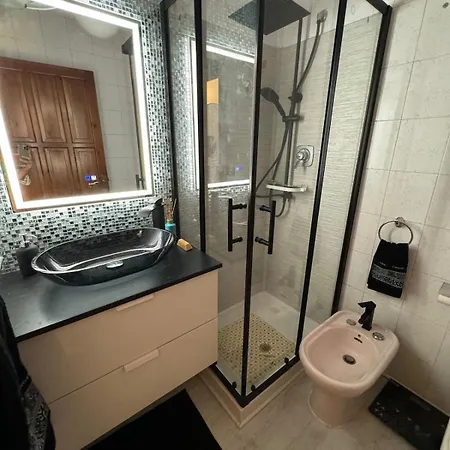 Elite - Urban Chic & Terrace Apartman Bari