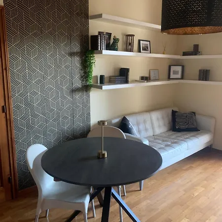 Elite - Urban Chic & Terrace باري