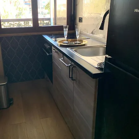 Elite - Urban Chic & Terrace Appartement Bari