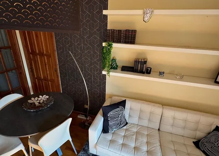 Elite - Urban Chic & Terrace *